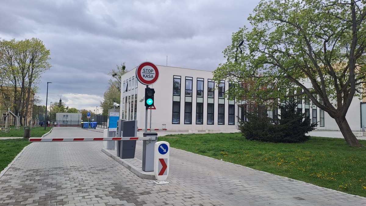Parkovací dům DK Poklad 2