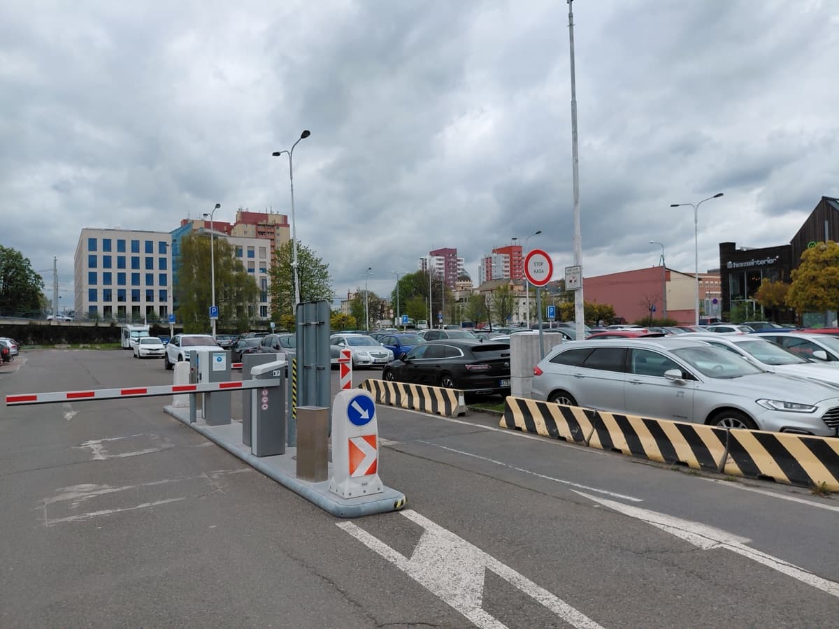 Parkoviště Janáčkova