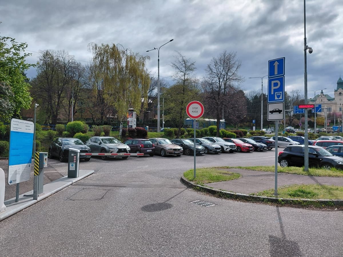 Parkoviště Seidlerovo nábřeží
